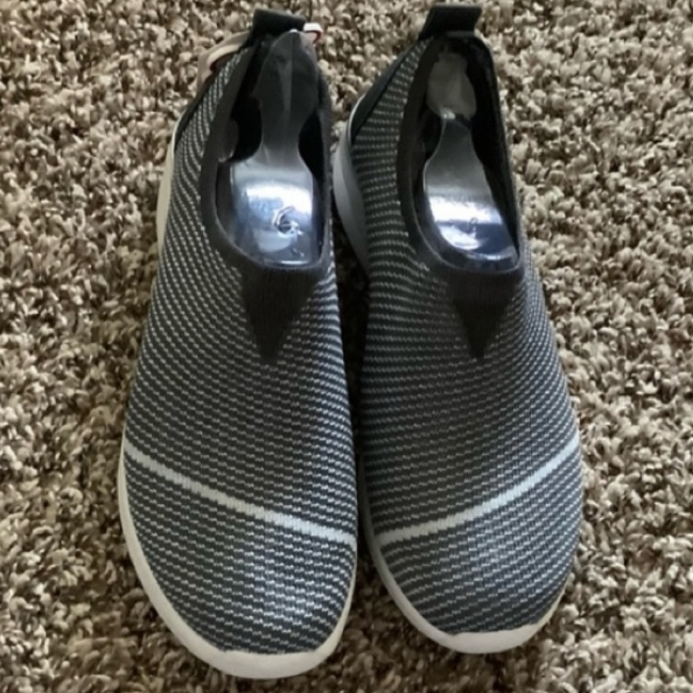 Bob’s by Skechers with Memory Foam Charcoal 9